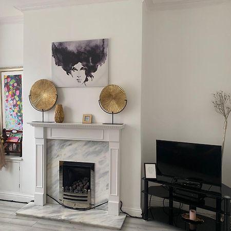 Gorgeous Stylish Cheri Victorian House In Manchester Vila Exterior foto
